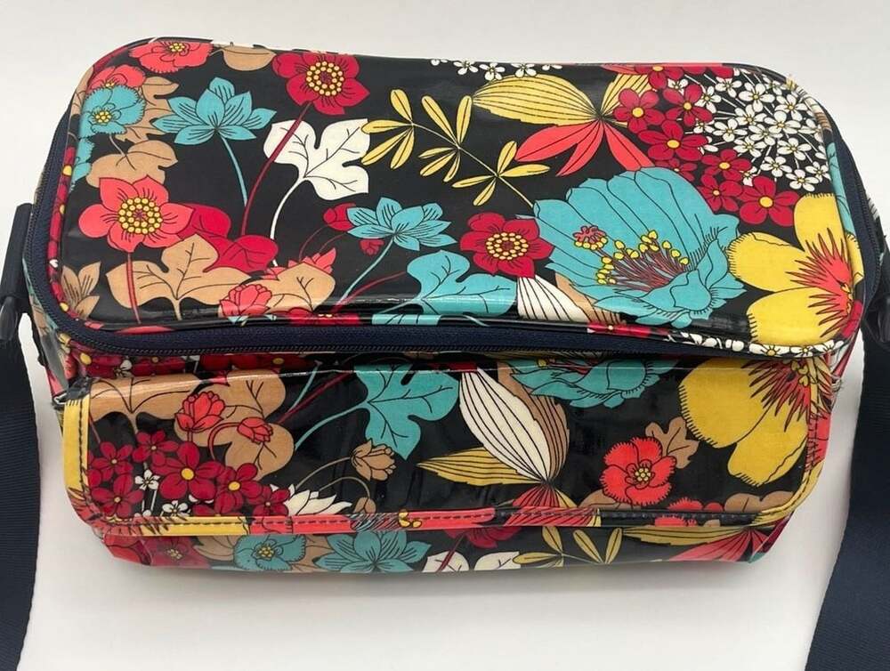 Vera Bradley PVC Laminated Floral Print Crossbody lunch snack or makeup Zip Bag